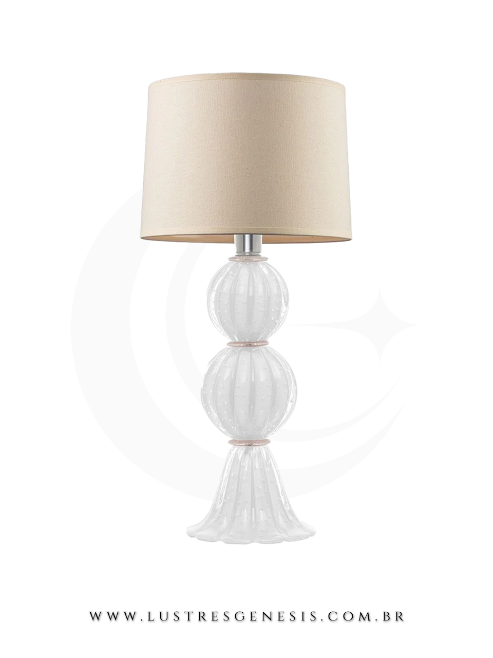 Abajur de murano modelo Verona Duo é um item decorativo e funcional, pois une beleza, garante um ponto de luz ameno e cria um ambiente mais aconchegante e tranquilo.